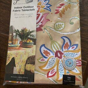 NEW Fiesta Indoor Outdoor Fabric Tablecloth 70in Round~Seats 4-6